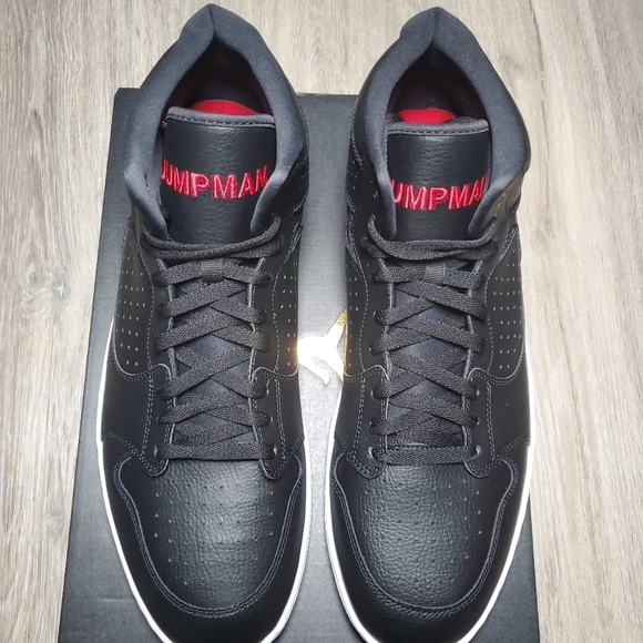 Nike Jordan Access 'Black Gym Red' Size 15 - Picture 2 of 4